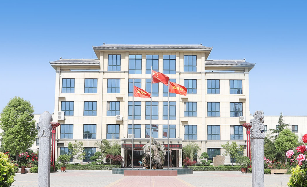 春都集团 - 副本.jpg